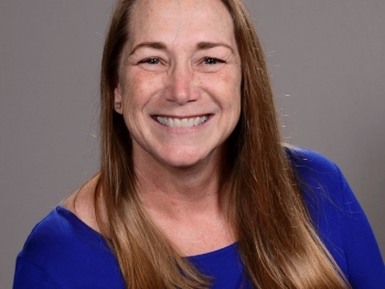 Kate Mueller Headshot