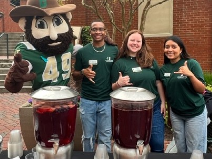 NC Charlotte's Center for Wellness Promotion (CWP) peer health educators