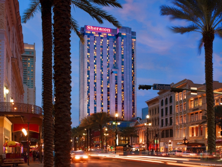 Sheraton New Orleans at Night